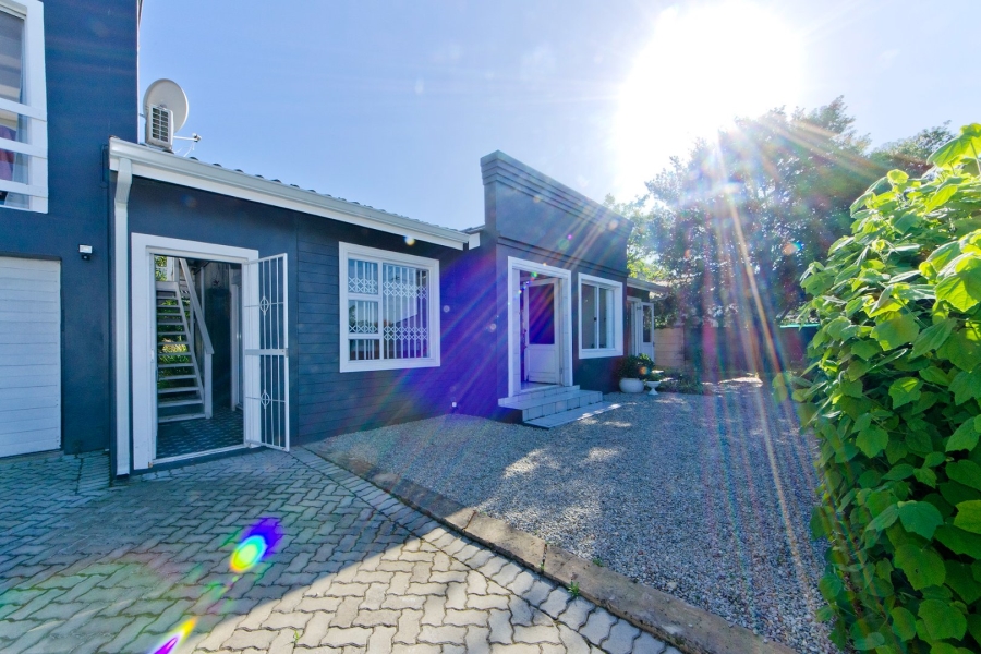 2 Bedroom Property for Sale in Knysna Central Western Cape